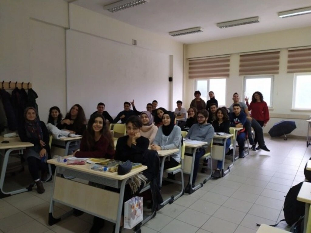 ÖDGO ve SBG’den Tıp Fakültesi Hazırlık Öğrencilerine Bilgilendirme Sunumları
