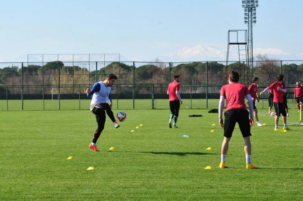 Samsunspor Antalya Kampı Devam Ediyor