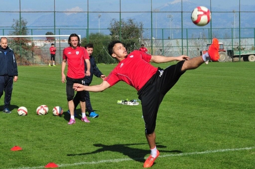 Samsunspor Antalya Kampı Devam Ediyor