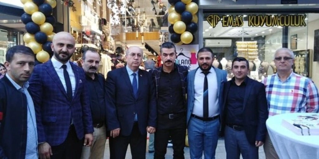 Es Milano Butik Çiftlik Caddesi'nde açıldı