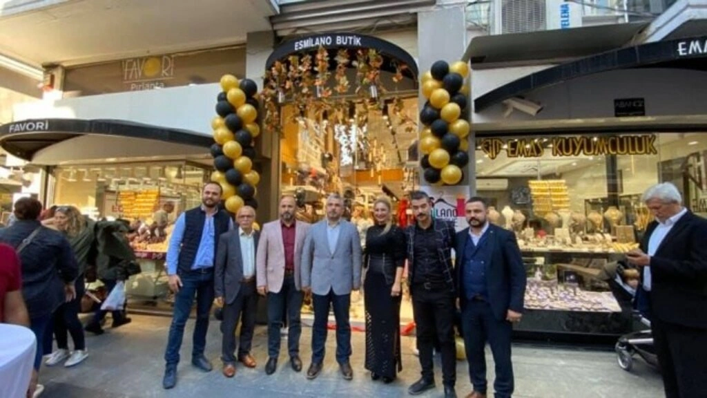 Es Milano Butik Çiftlik Caddesi'nde açıldı