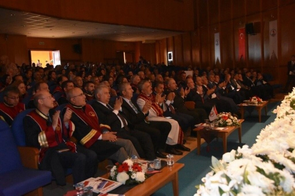 Ondokuz Mayıs Üniversitesi'nde 2019-2020 Akademik Yılı Açılış Töreni