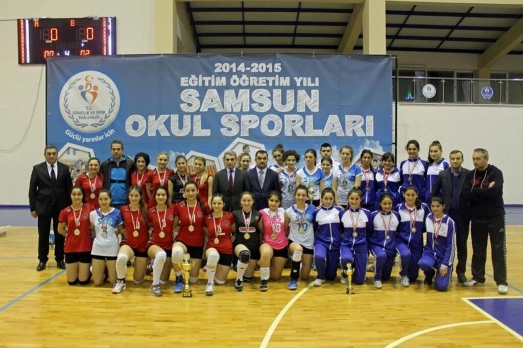 SAMSUN VOLEYBOL GENÇ ERKEKLER VE GENÇ BAYANLAR İL BİRİNCİLİĞİ SONA ERDİ