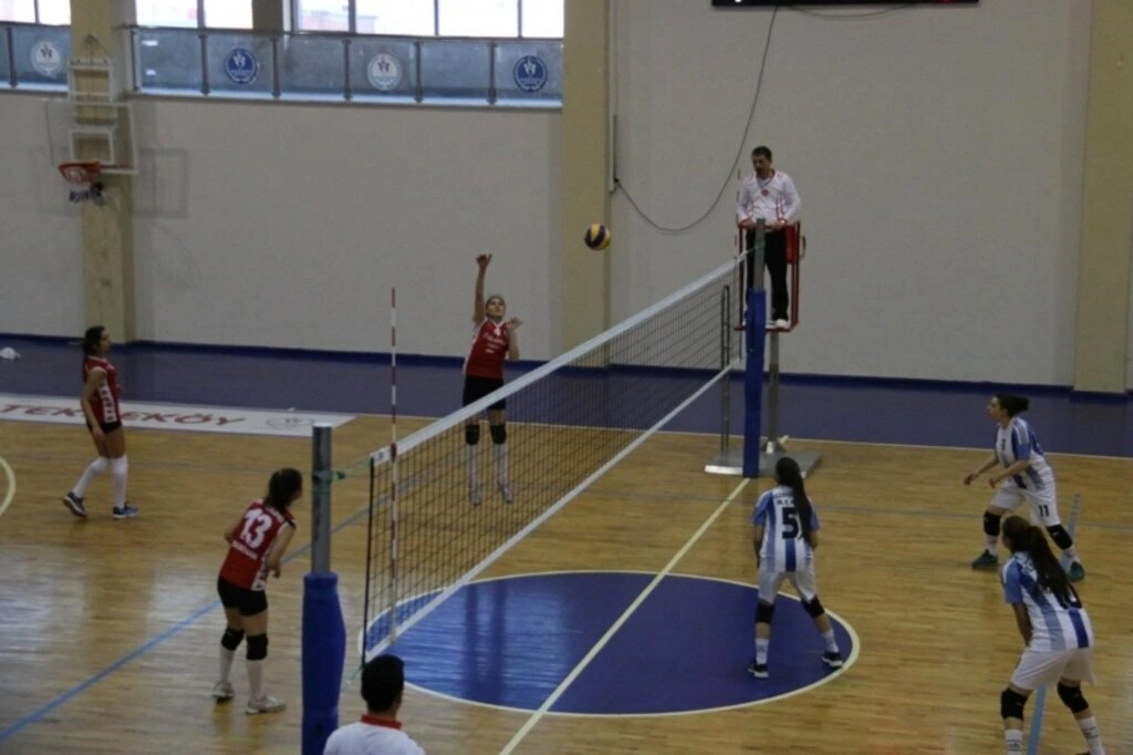 SAMSUN VOLEYBOL GENÇ ERKEKLER VE GENÇ BAYANLAR İL BİRİNCİLİĞİ SONA ERDİ