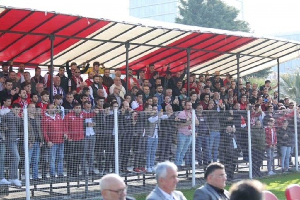 Ertuğrul Sağlam imzayı attı