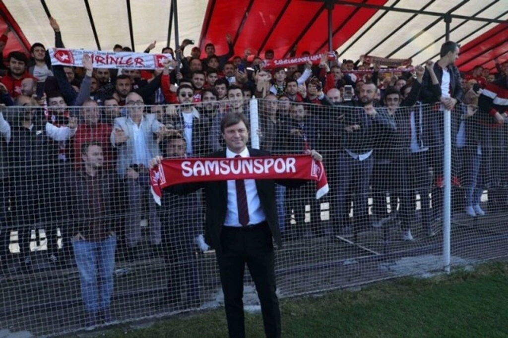 Ertuğrul Sağlam imzayı attı