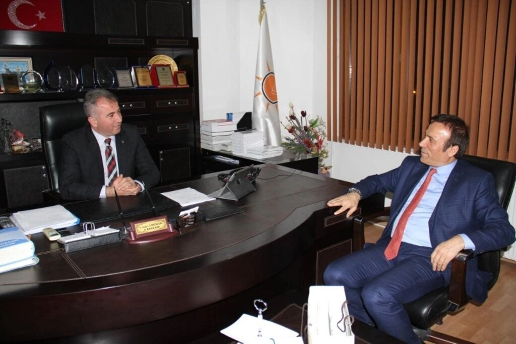 Canik Belediye Başkanı Osman Genç Sinop'ta