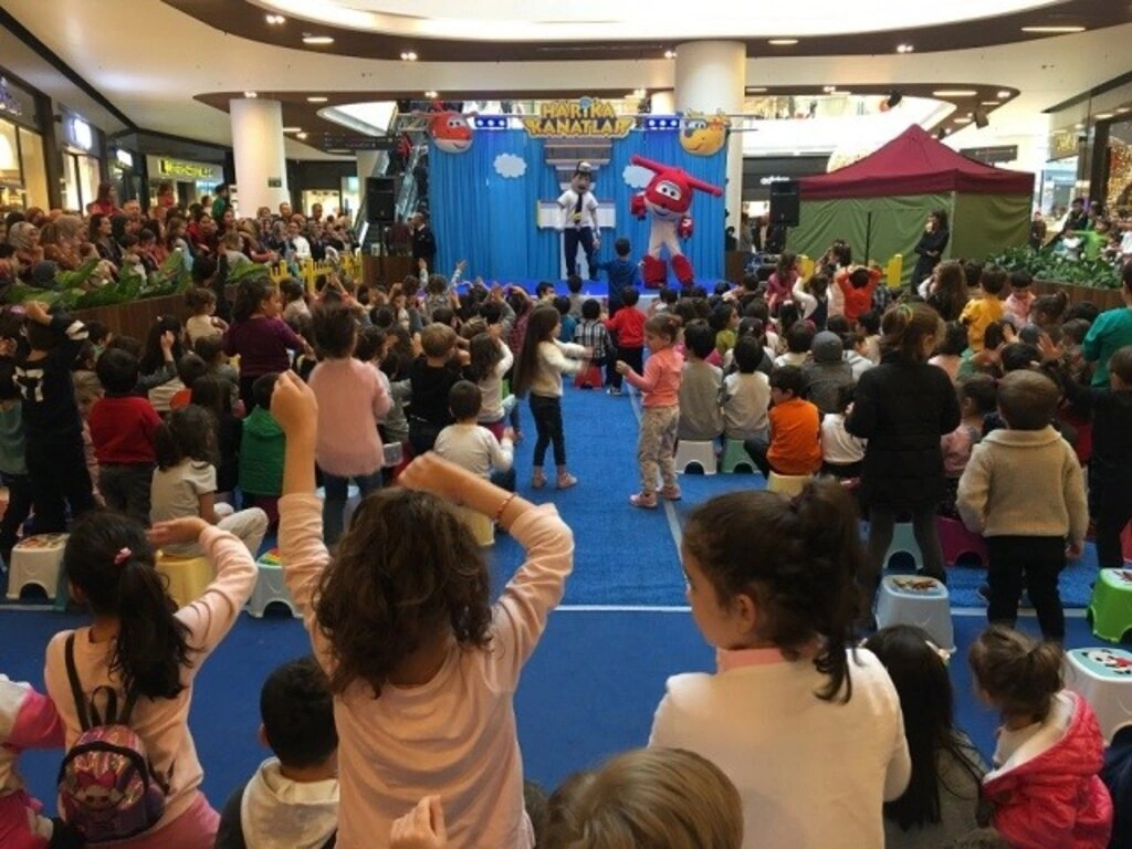 Samsun Piazza’da Kadınlara da Çocuklara da Eğlence