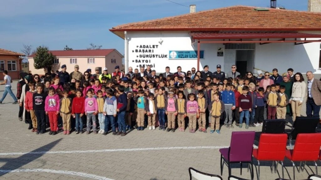 Alaçam Kızlan İlköğretim Okulu’nun onarımı ve eksikleri tamamlandı