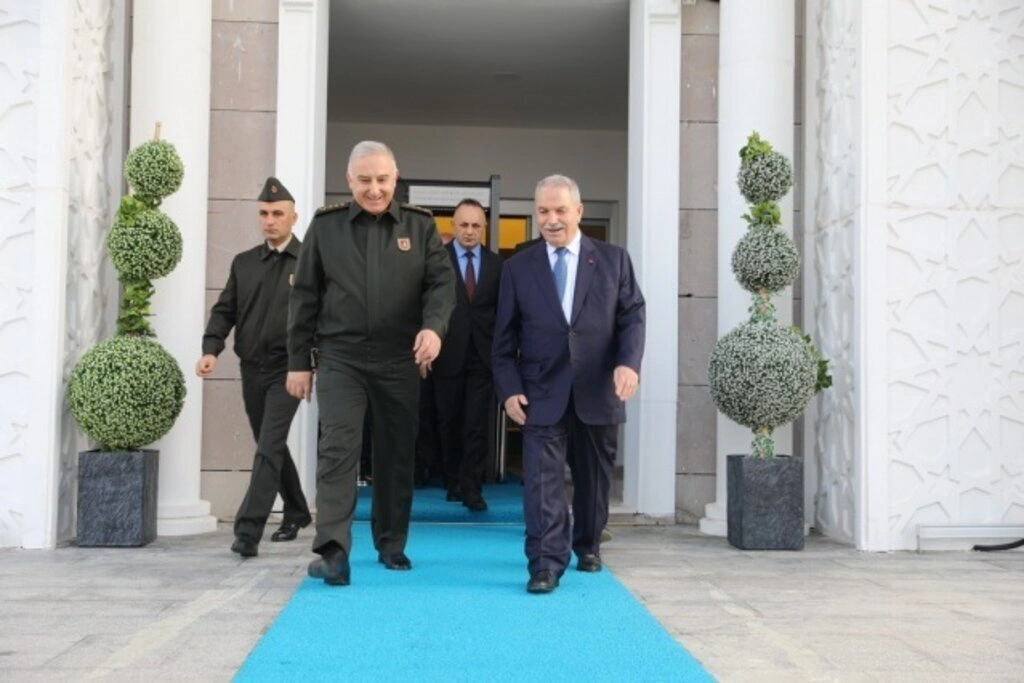 Samsun Garnizon Komutanı Üstün'den İlkadım Belediyesi'ne ziyaret