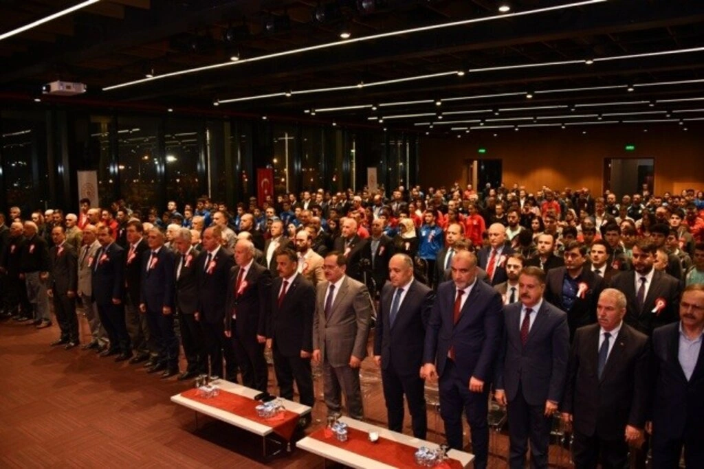 Samsun'da ASKF'den sporculara ödül