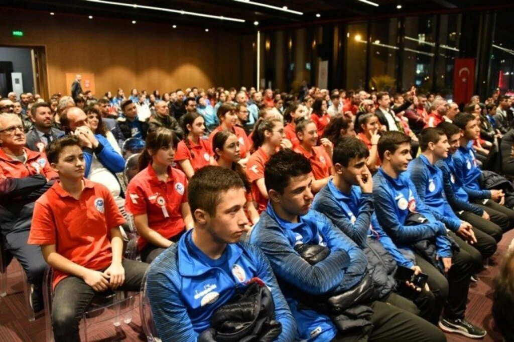 Samsun'da ASKF'den sporculara ödül