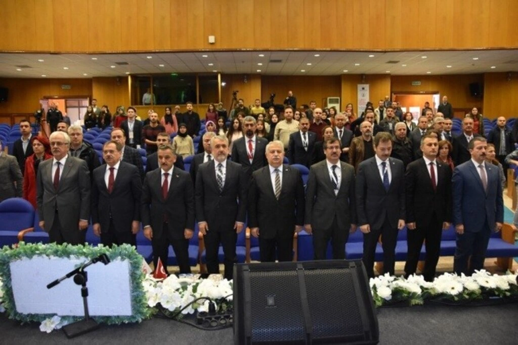 TÜBA Paydaşlığıyla Gıda ve Sağlıklı Beslenme Sempozyumu’nun İkincisi Samsun’da