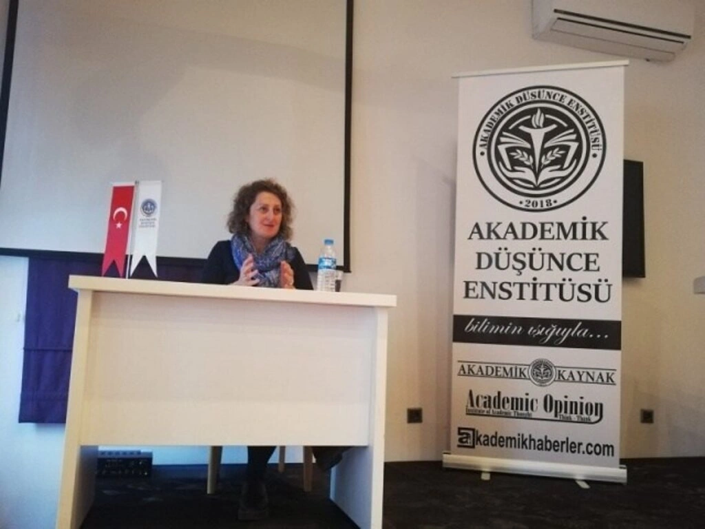 Akademik Düşünce Enstitüsü'nden Söyleşi