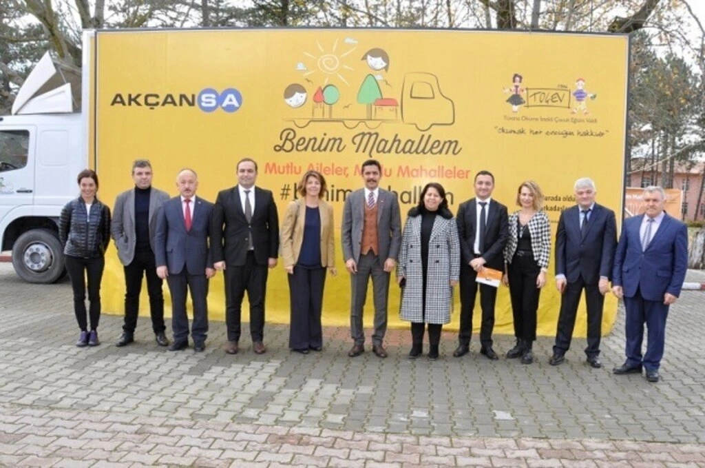 Akçansa Benim Mahallem Ladikli Gençlerin Geleceğine Işık Tutuyor