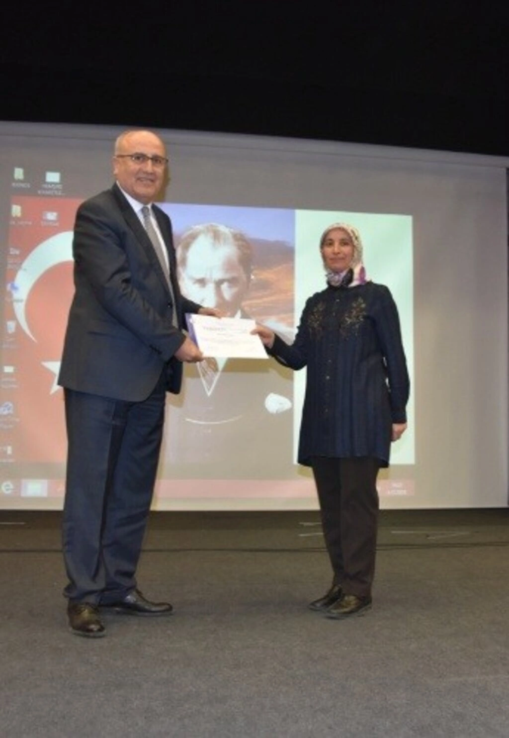 Geçmişten Günümüze Hemşirelik Kıyafetleri Defilesi OMÜ’de Sergilendi