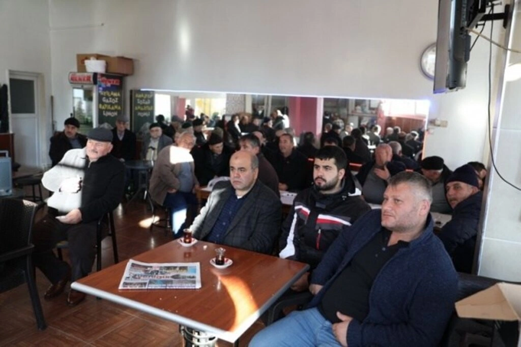 Hastanebaşı Mahallesi'nde 'Hizmet için İlkadım' toplantısı