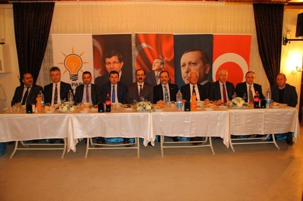 AK Parti Samsun İl Başkan Adayı Muharrem Göksel'in delegelere vermiş olduğu yemek programı