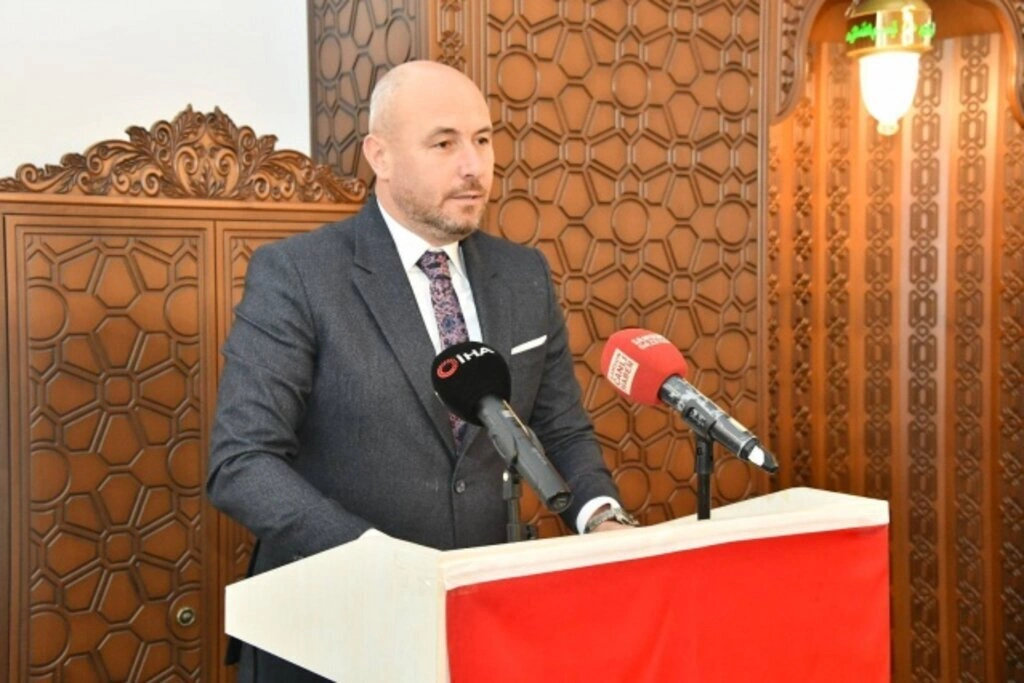 Yeşilyurt Demir Çelik Camii hizmete açıldı