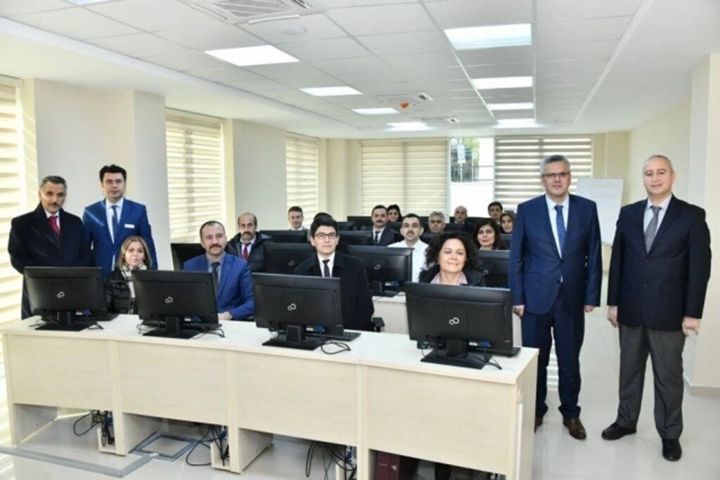 Samsun Vergi Dairesi Başkanlığı yeni binasında hazırlık yapıyor