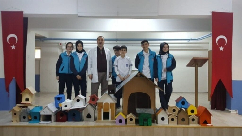 ibn-i Sina Lisesinden örnek Davranış