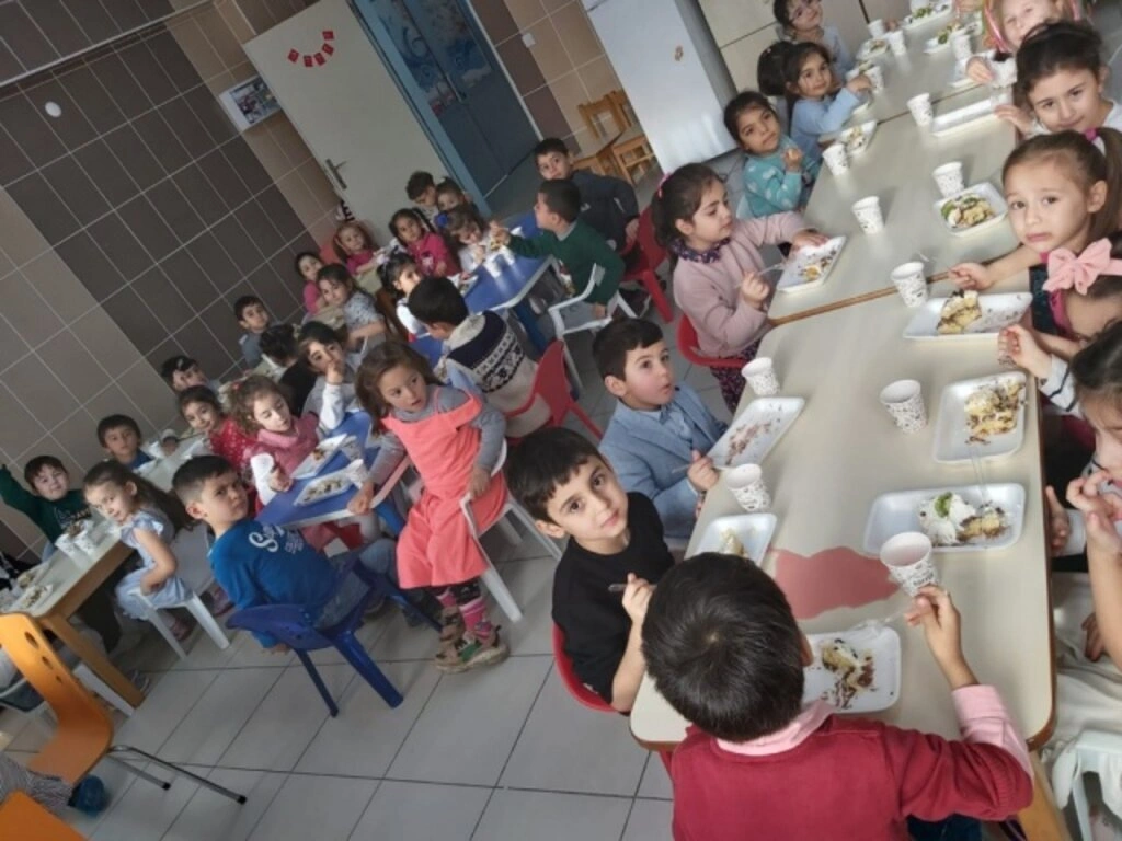 Atakent Ana Sınıfında Bir Yaş Büyüyorum Etkinliği