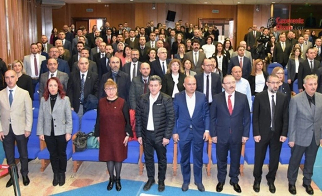 OMÜ’de Aşama Kaydeden Öğretim Üyeleri Biniş Giydi