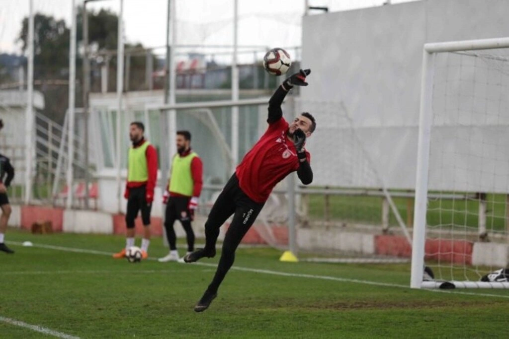 Yılport Samsunspor Pendik Hazırlıklarını Sürdürüyor