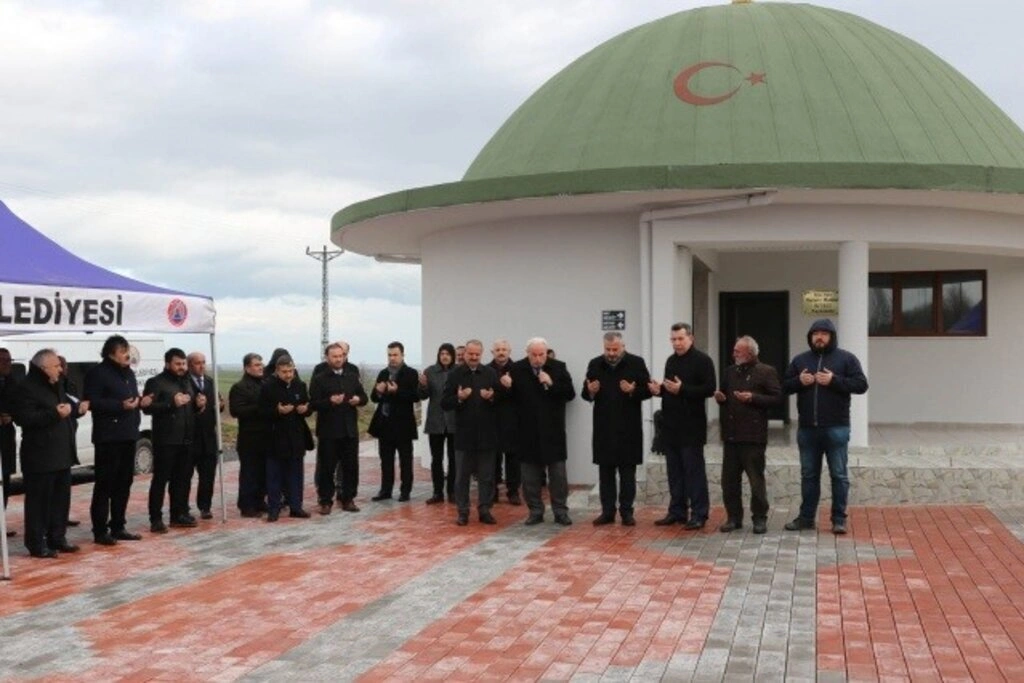 Bafra Yakıntaş Mezarlığı Mescidi dualarla açıldı