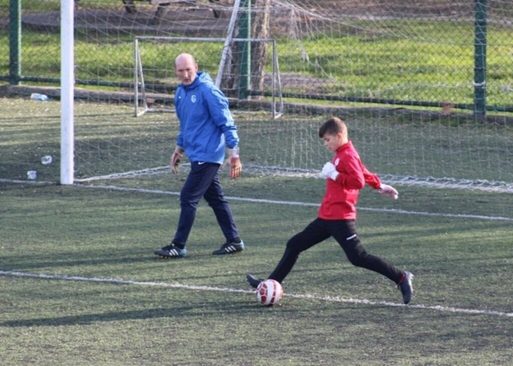 Genk Takımının Antrenörlerinden Saha Antrenmanı