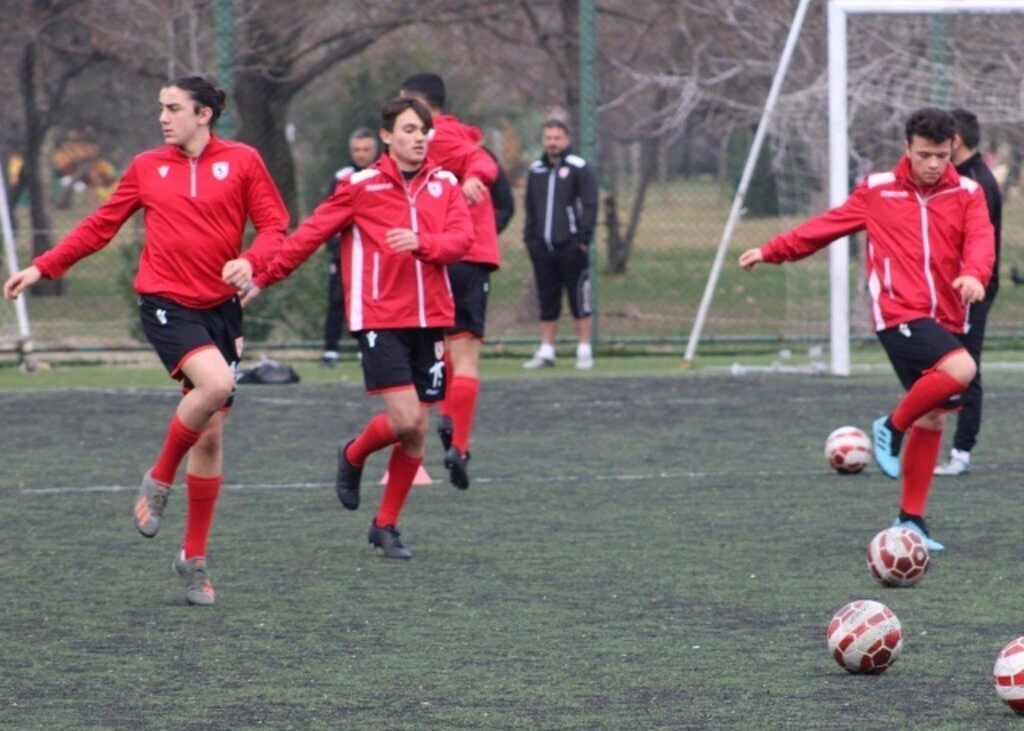 Genk Antrenörlerinden Toplantı