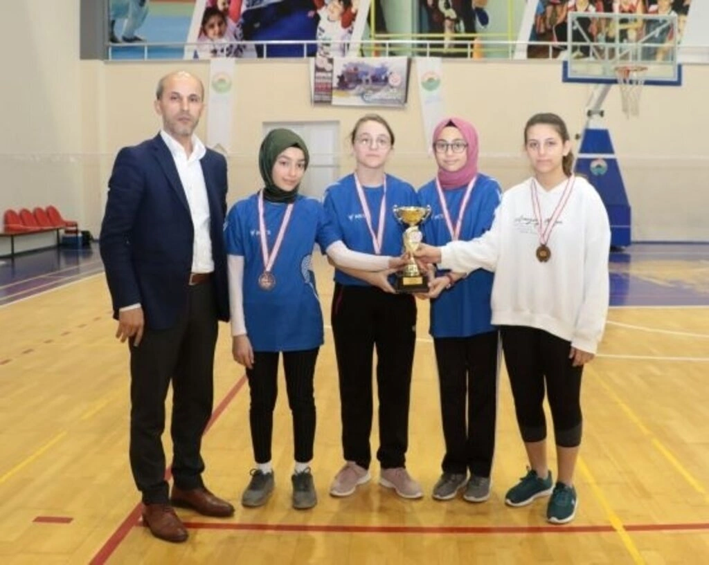 Okullar Arası Badminton Yıldızlar İl Birinciliği Müsabakaları Sona Erdi