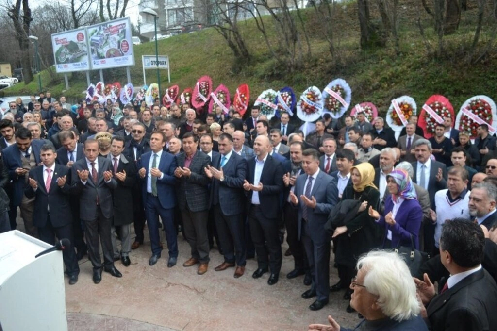 Altın Meşe Park Tesisleri dualarla açıldı