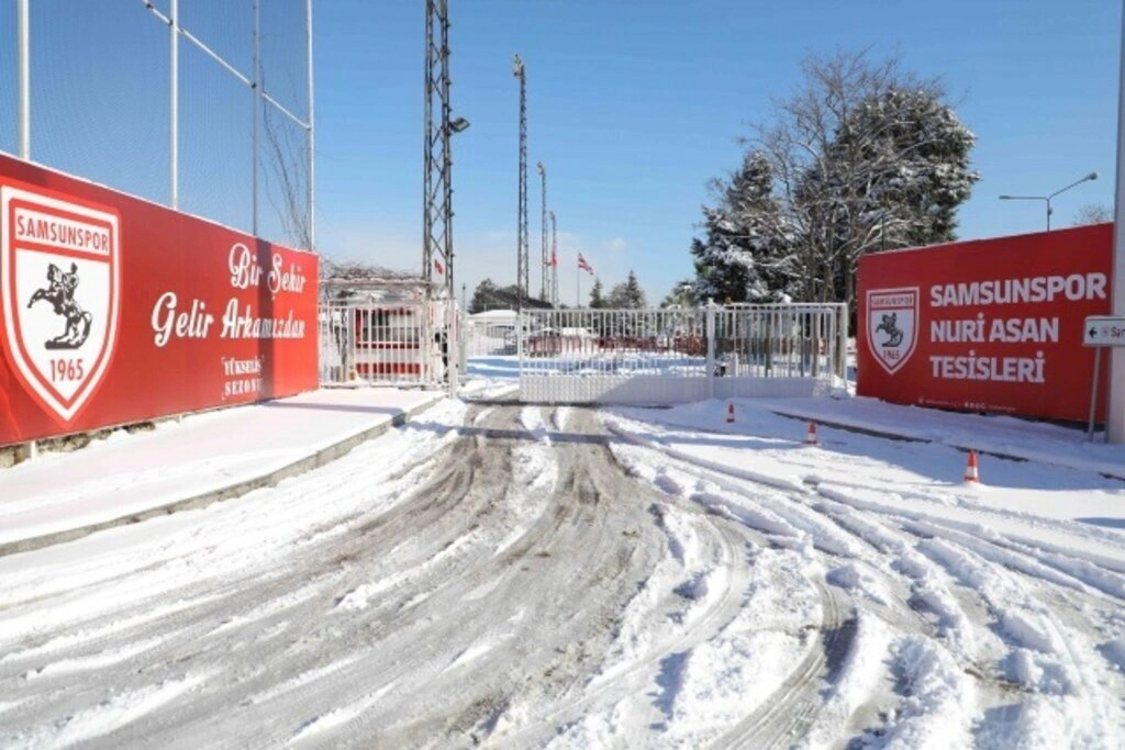 Nuri Asan'dan Kar Manzaraları