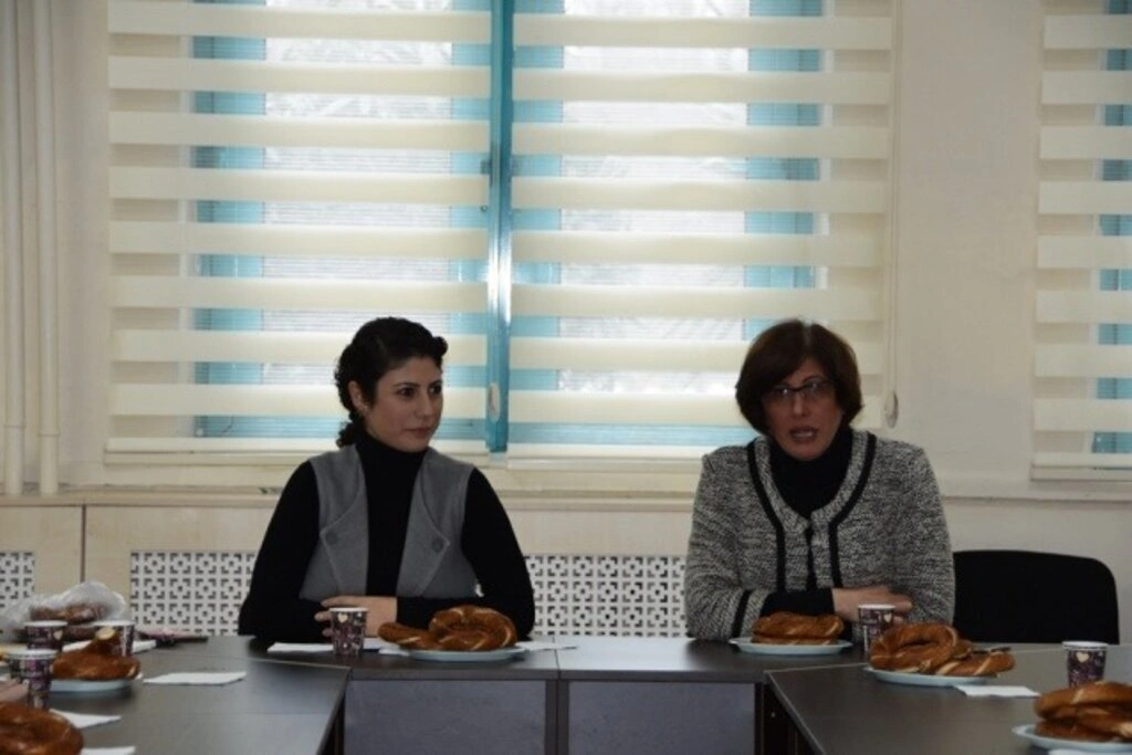 Geleceğin Bilim Kadınları Doç. Dr. Ayşenur Büyükgöze Kavas ile Buluştu