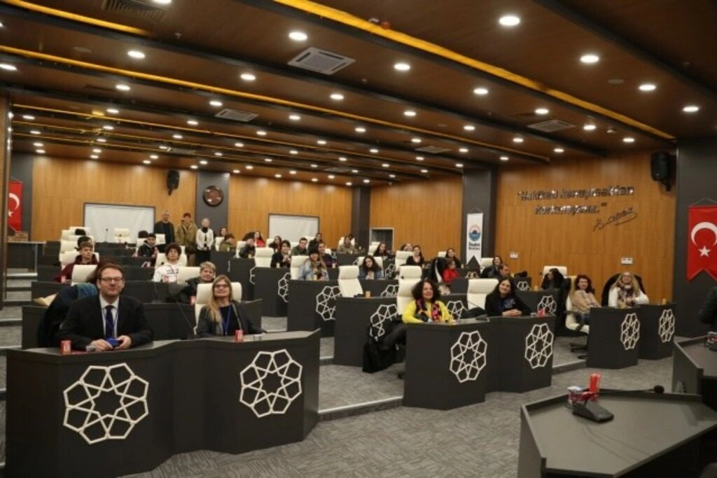 Başkan Demirtaş Yabancı Öğrencilere İlkadım'ı Anlattı