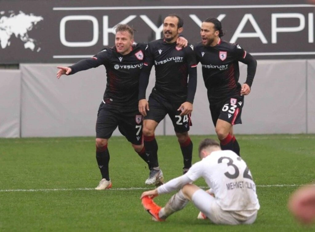 Samsunspor Manisa FK Maçtan Görüntüler