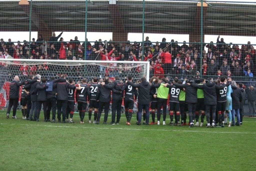 Samsunspor Manisa FK Maçtan Görüntüler